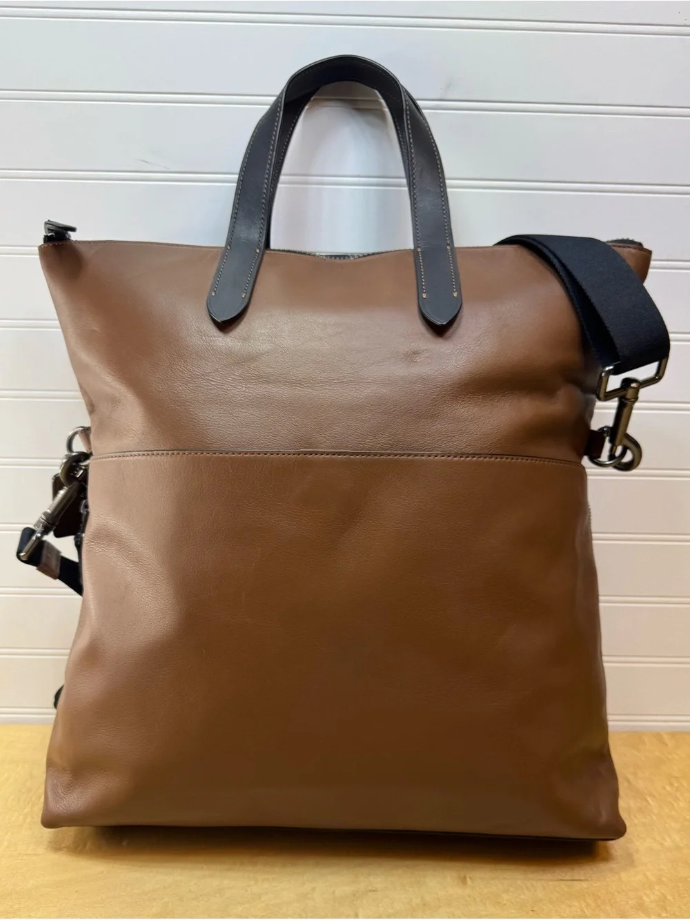 Coach Graham Brown Leather Laptop Messenger Bag Tote with Black Handles Strap.